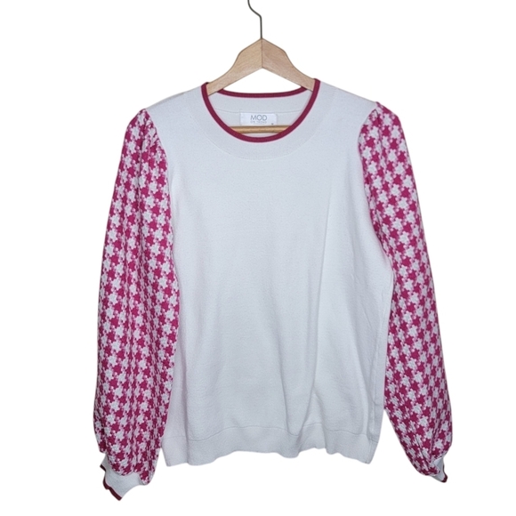 MOD on Trend | White Sweater with Pink Houndstooth Sleeves Size Medium - Picture 1 of 4